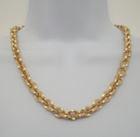 Lined Linx Necklace