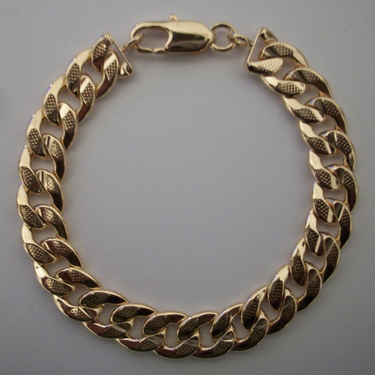 Oversized Gold Dot Link Bracelet