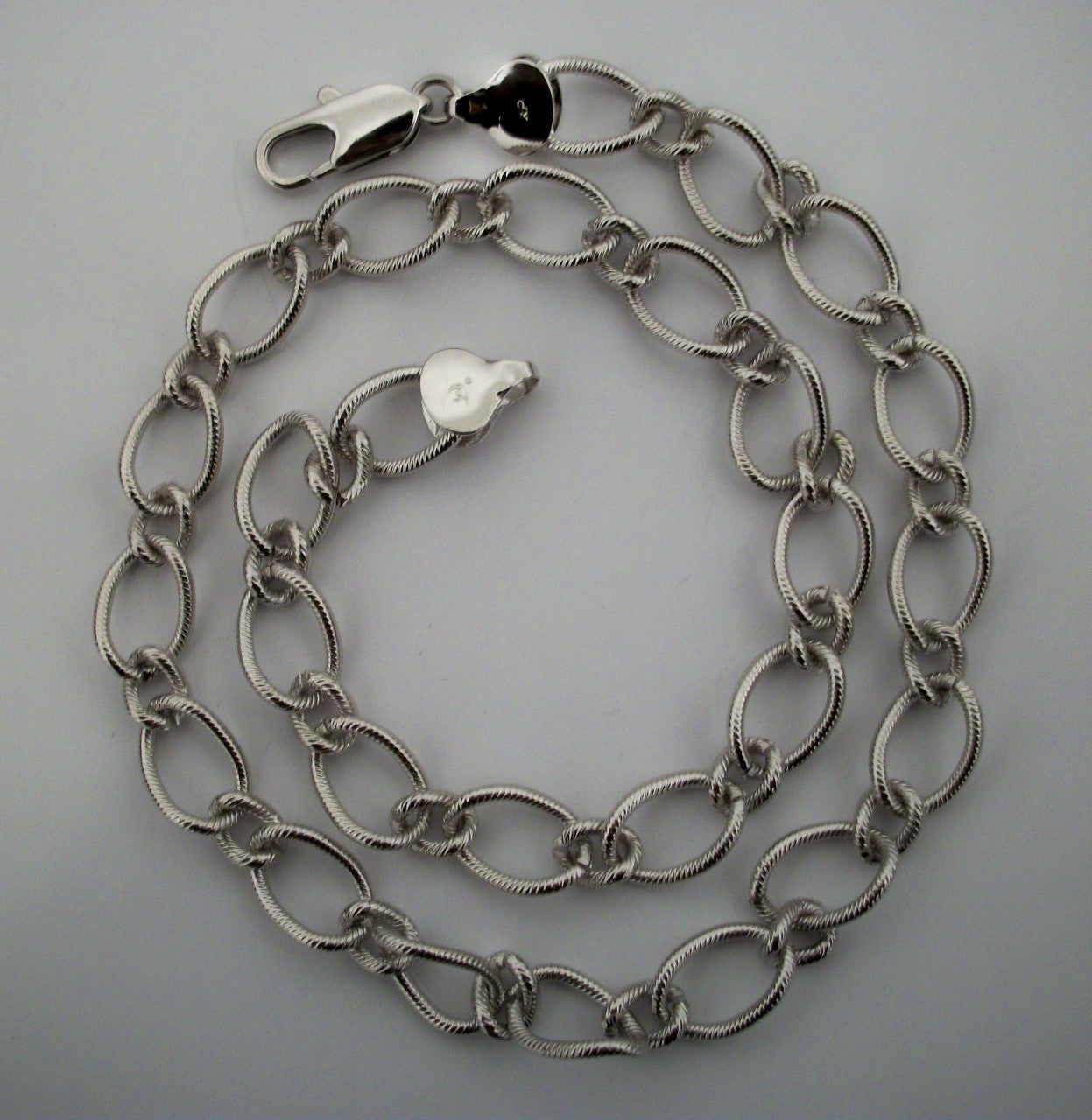 Silver Twist Motive Necklace